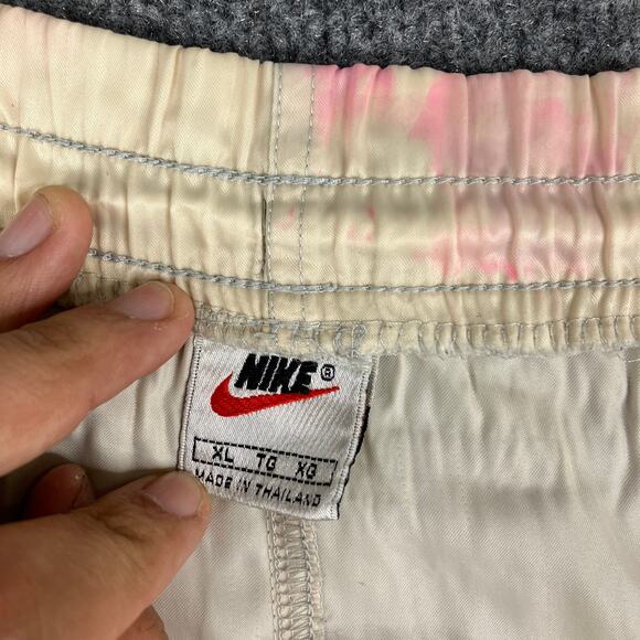 Nike Satin Shorts Mens Size XL Cream Red Swoosh Retro Lightweight Lined 90s - Picture 7 of 11